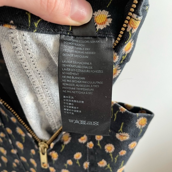 Urban Outfitters Daisy Jumpsuit - Picture 4 of 5